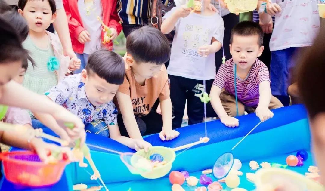 迎著兩會春風，做新時代的擔當者
